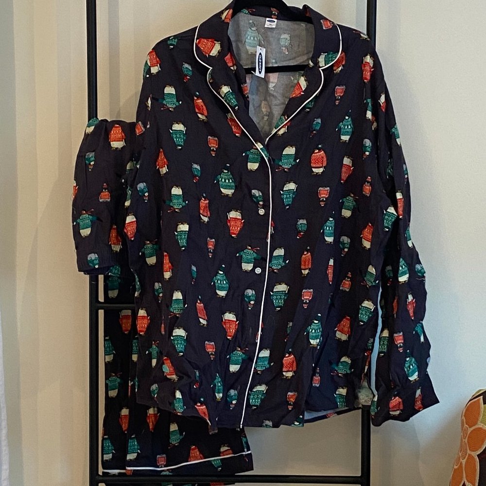 Old Navy Flannel Penguin PJs